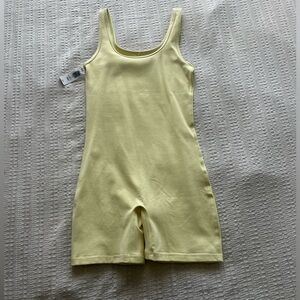 Aritzia yellow romper size XS